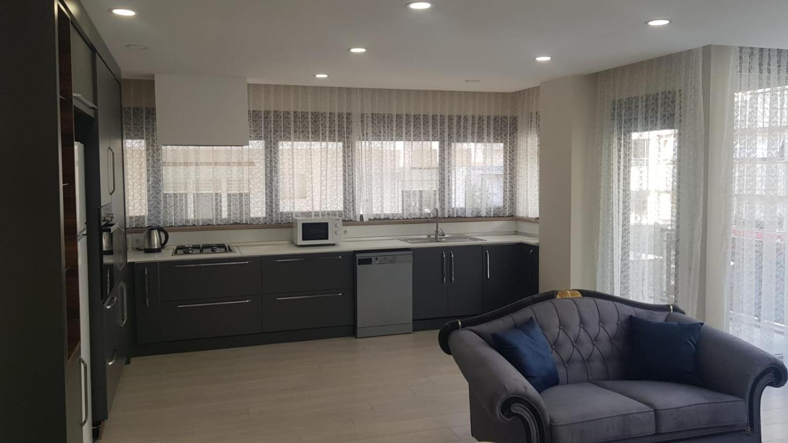 6 Location, Close To Beaches And Anywhere Daire *