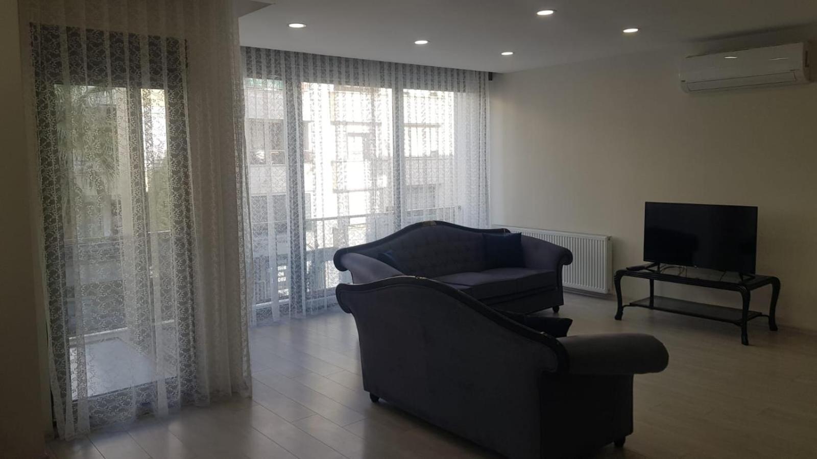 Daire 6 Location, Close To Beaches And Anywhere Antalya