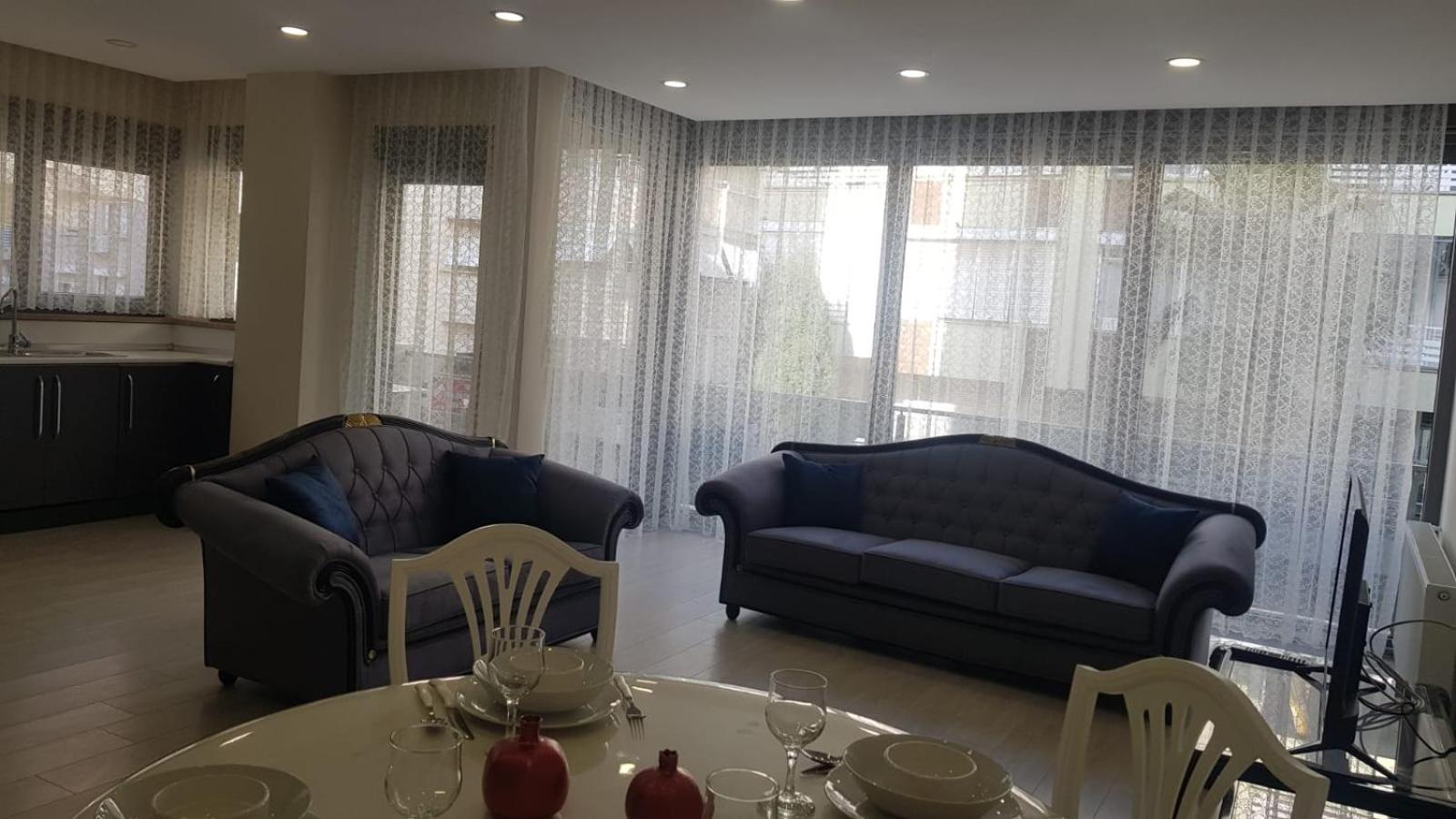 6 Location, Close To Beaches And Anywhere *