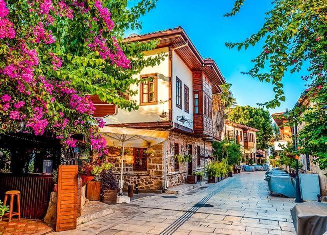 6 Location, Close To Beaches And Anywhere Daire Antalya