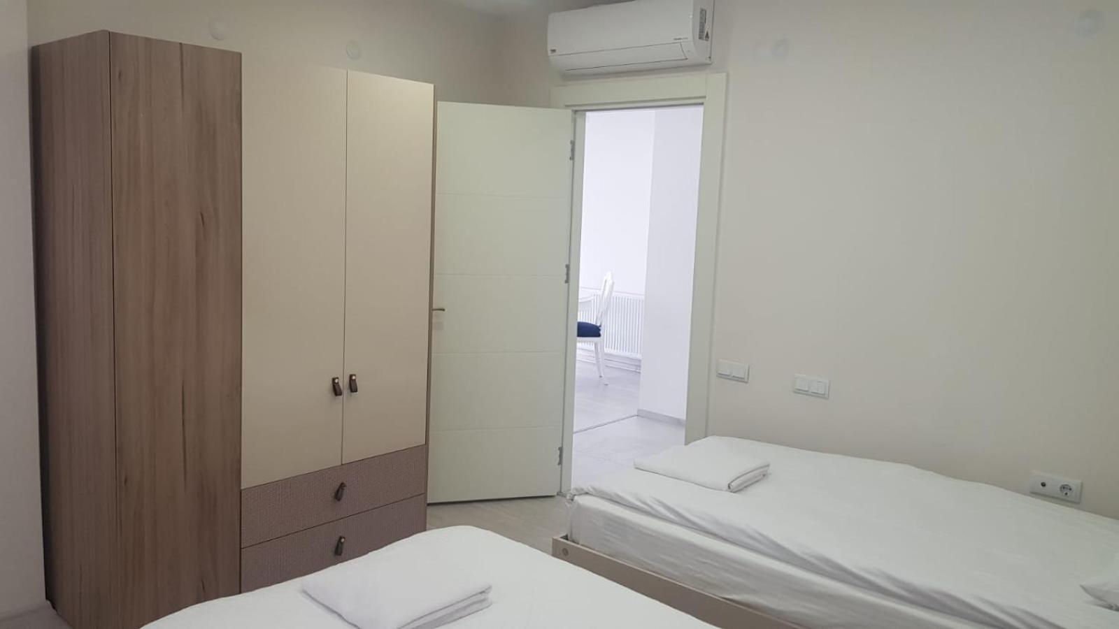 6 Location, Close To Beaches And Anywhere *